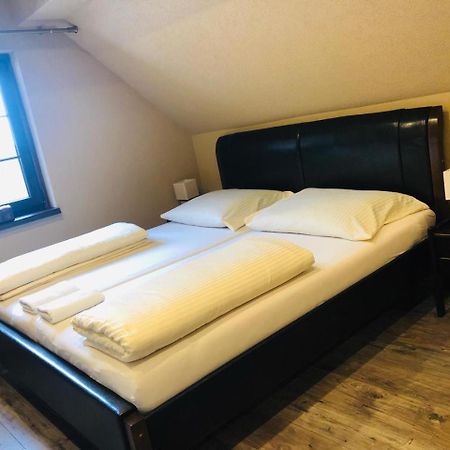 Penzion A Restauracia Hanisberg Krupina Zewnętrze zdjęcie