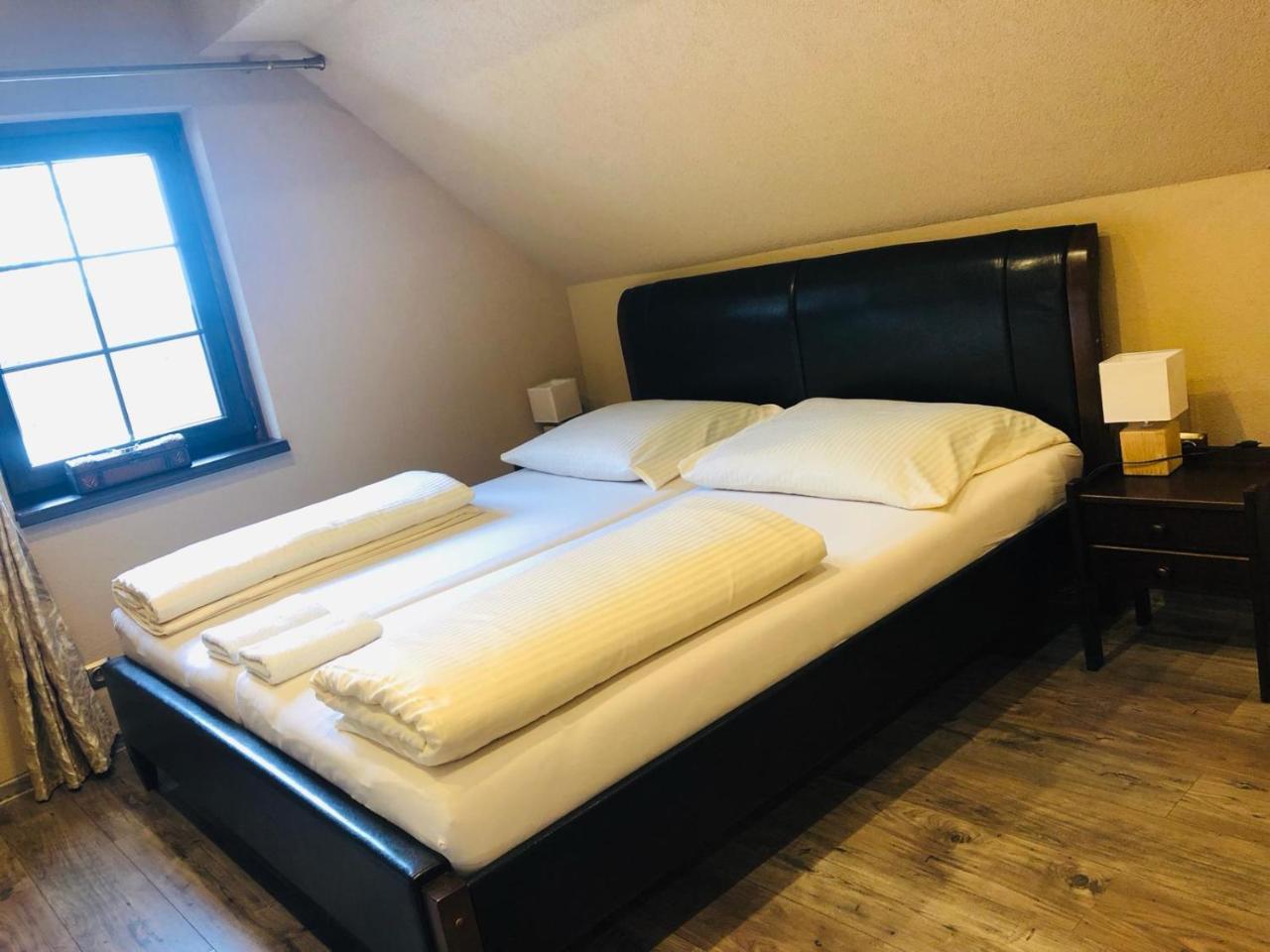 Penzion A Restauracia Hanisberg Krupina Zewnętrze zdjęcie