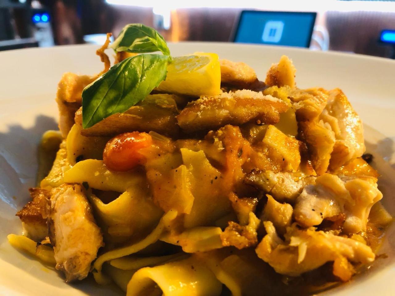 Penzion A Restauracia Hanisberg Krupina Zewnętrze zdjęcie