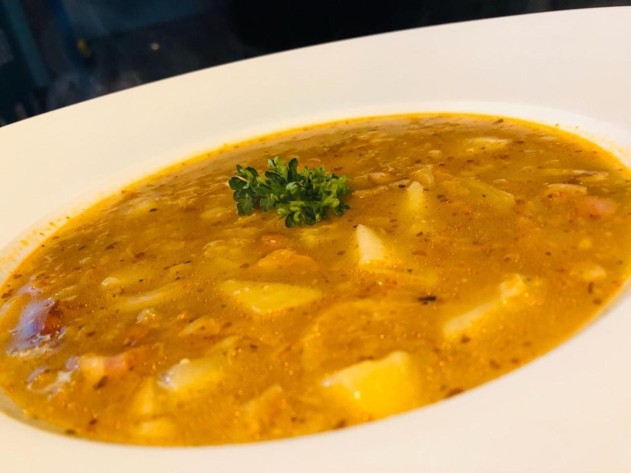 Penzion A Restauracia Hanisberg Krupina Zewnętrze zdjęcie